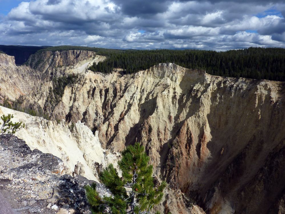 Canyon village (12).JPG